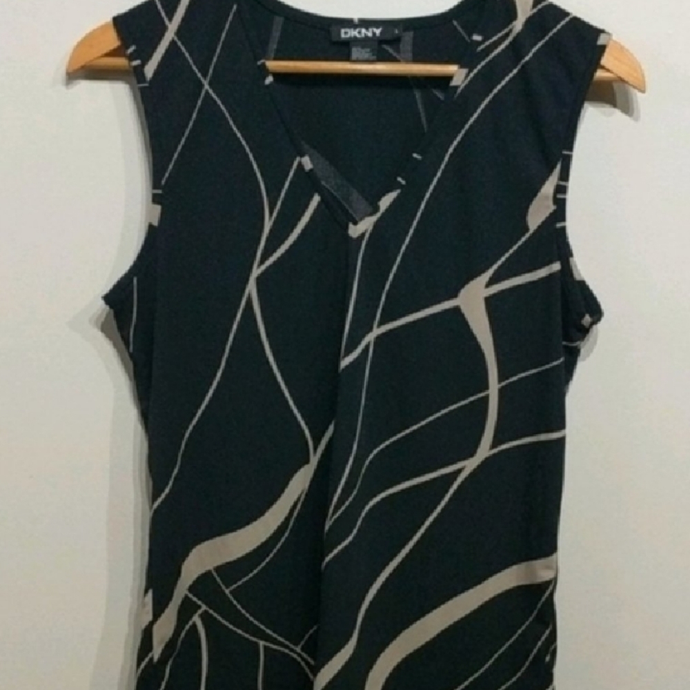 DKNY SLEEVELESS TOP BLACK SIZE L